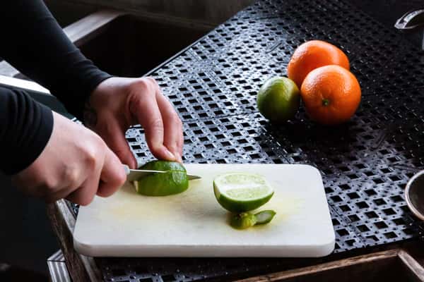 slicing limes