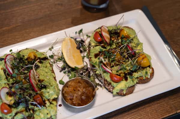 avocado toasts