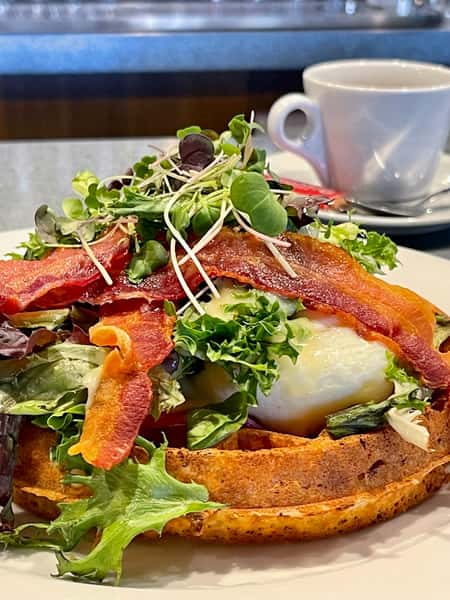 Crispy Bacon Bénédictine