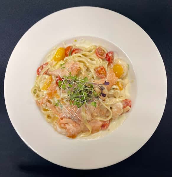 Smoked Salmon & Shrimp Fettuccine