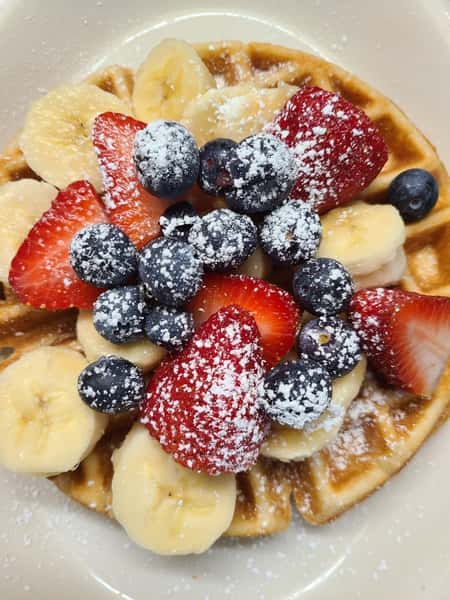 Waffle with Strawberries, Bananas & Blueberries