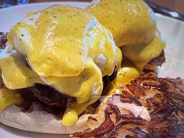 TRADITIONAL BENEDICT