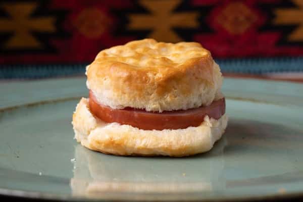 thepowwow_hambiscuit_straighton.jpg