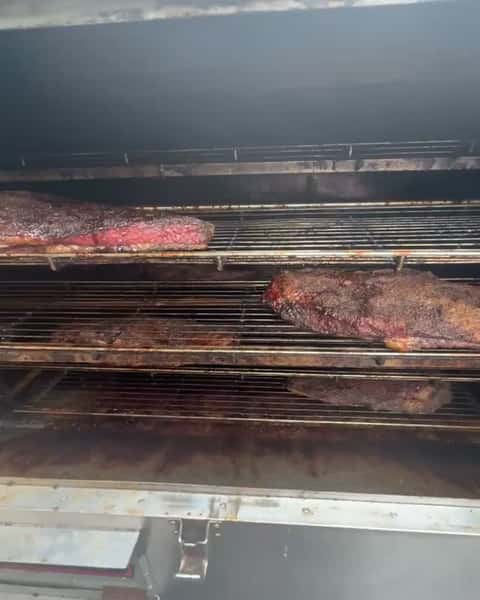 Low and slow… just the way brisket should be. 
Sliced.
Stacked on a sandwich.
Loaded on nachos.
Or served as a full BBQ platter.

No matter how you like it, our brisket at Double S Smokehouse is smoked low and slow for that flavor you can't fake.

So the real question is…
How are you having your brisket?

#DoubleSSmokehouse #SmokedBrisket #BBQDoneRight #LowAndSlow