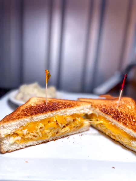 Grilled Mac & Cheese