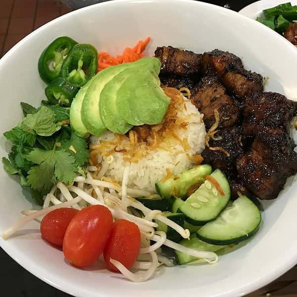 rice, meat, and veggie bowl