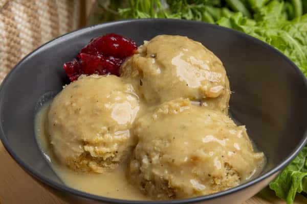 Cornbread Dressing (Contains Meat)