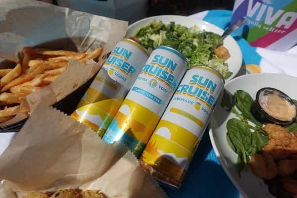Sun Cruiser Ice Tea, half and half