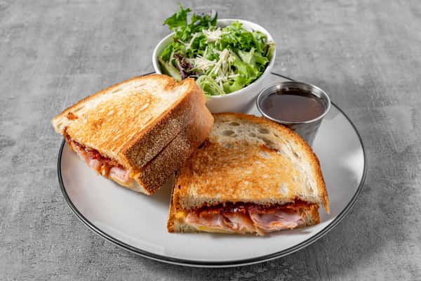 Smokey Mountain Grilled Cheese