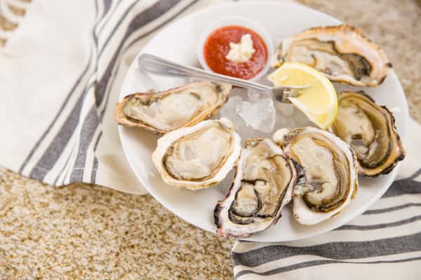 Chilled Oysters Half Shell