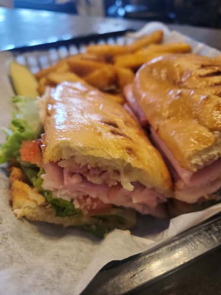 Hot Club Panini
