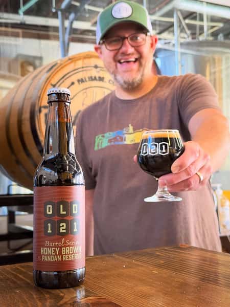 GABF barrel-aged beer release! The next beer in our barrel series will be released this coming Friday in time for GABF festivities! We took our flagship porter, Honey Brown, and aged it in @peachstreetdistillers barrels, then blended with Pandan leaves (a spice also known as the vanilla of Southeast Asia).

The result is Honey Brown Pandan Reserve with notes of chocolate, bourbon, hazelnut, vanilla, almond, and biscuit. At 9.3% ABV it packs a punch, but it will make sure to give you a nice warm hug too.

Available only at the Oak St location on draft and in 12oz bottles to go starting Friday!