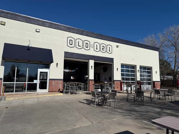 Old 121 Oak St Exterior