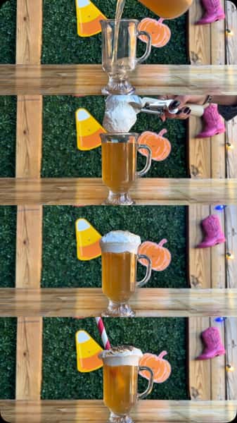 Cozy season tastes like this…🍎☁️
Try the Hot Apple Cider topped with Toasted Marshamllow Fluff before the Fall Menu vanishes November 1st 👻
#applecider #falldesserts #falldrinks #hotapplecider
