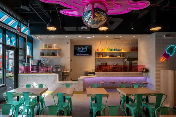 Main Dining in Detroit