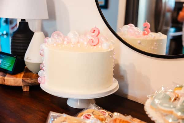 colab kitchen custom cakes