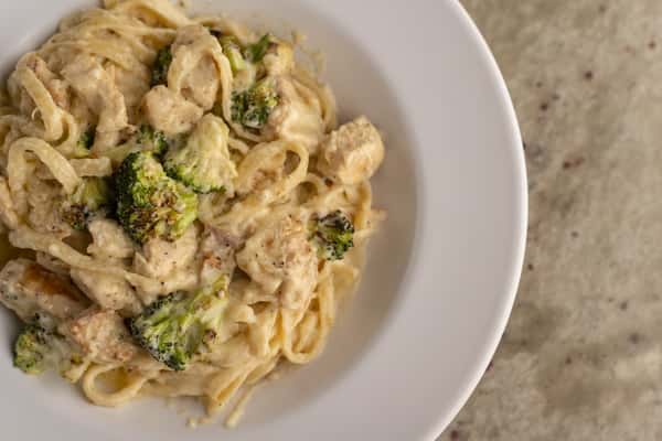 Chicken Broccoli Alfredo