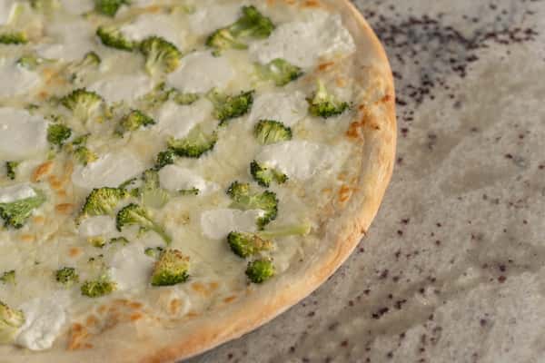 12 Broccoli Bianca
