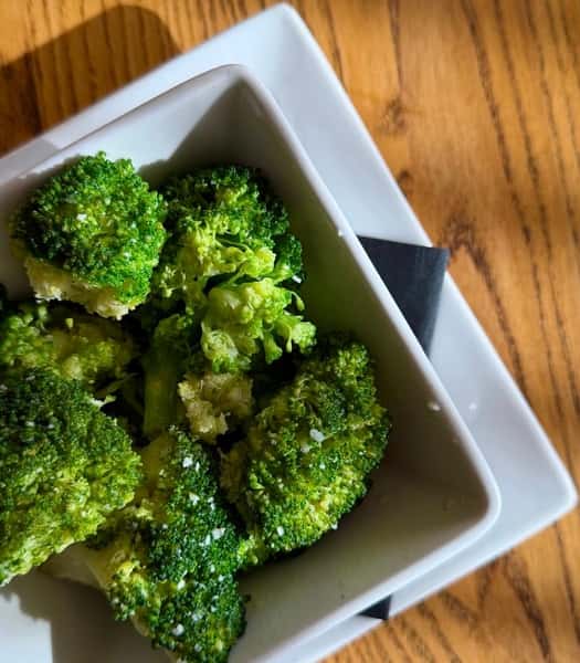Side Broccoli - Garlic Butter