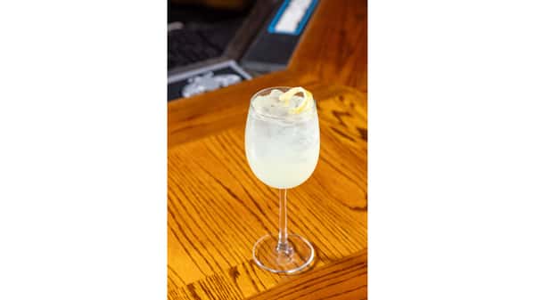 Limoncello Spritz