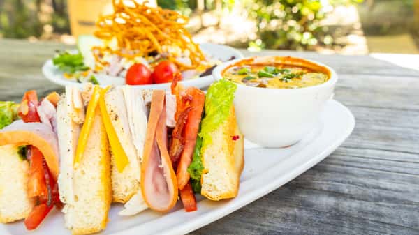 Picture of sandwich and soup