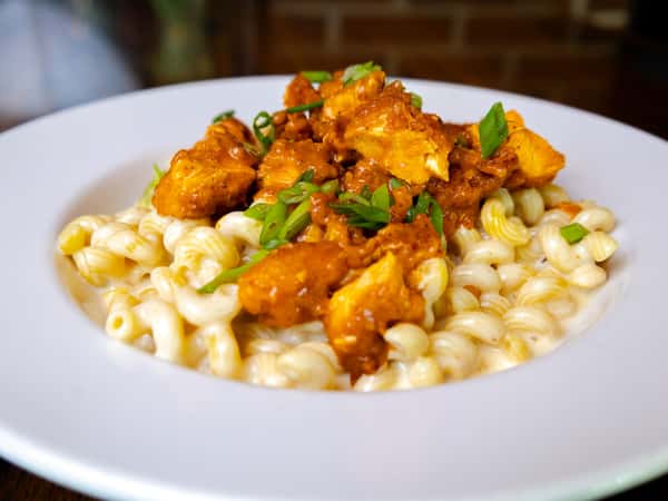Buffalo Tender Mac & Cheese
