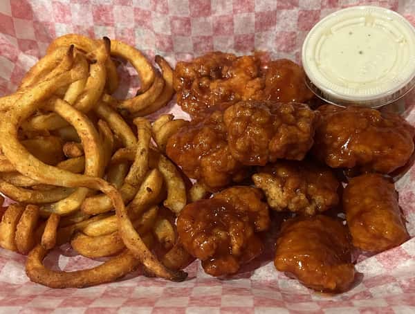 Boneless wings 1/2 lb w/Seasoned Curley Fries and Free bottle of water