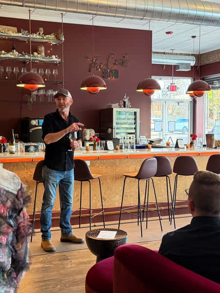 Alan speaking about wine
