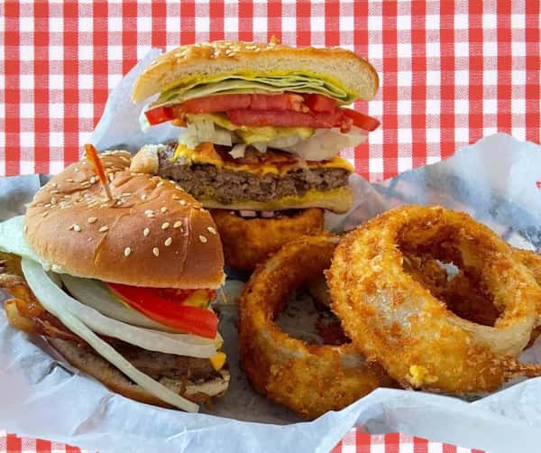 Cheeseburger and onion rings
