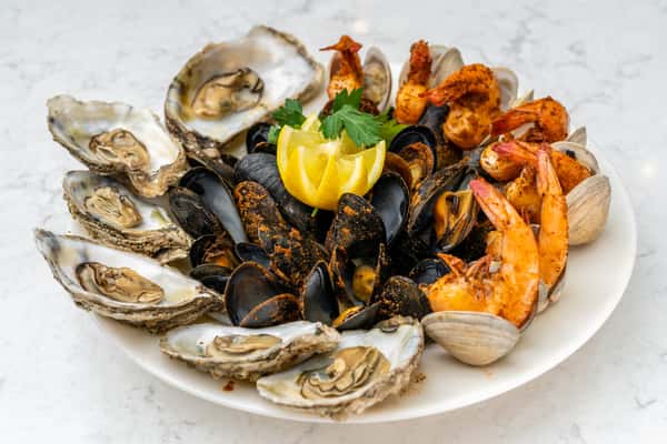 Steamed Seafood Sampler