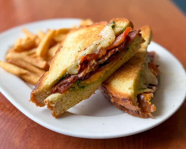 Bacon & Tomato Grilled Cheese