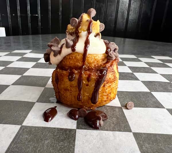 Cinnaholic - Cookie Monster Baby Buns