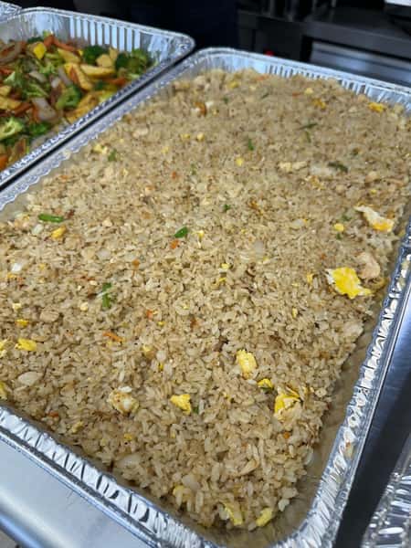 10 Sm Yum Yum Sm Tray of Chk Fried Rice