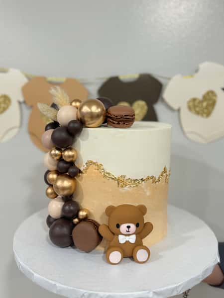 decorated cake