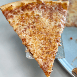 New York Cheese Pizza 18'