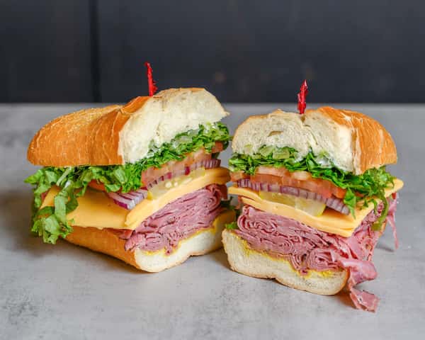 Brooklyn Pastrami Sandwich - Hot