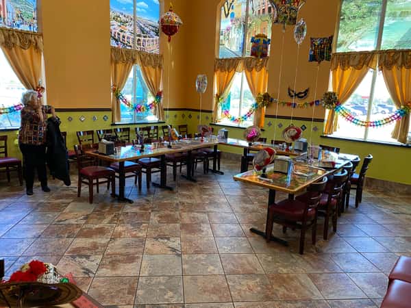 Pearland party room 