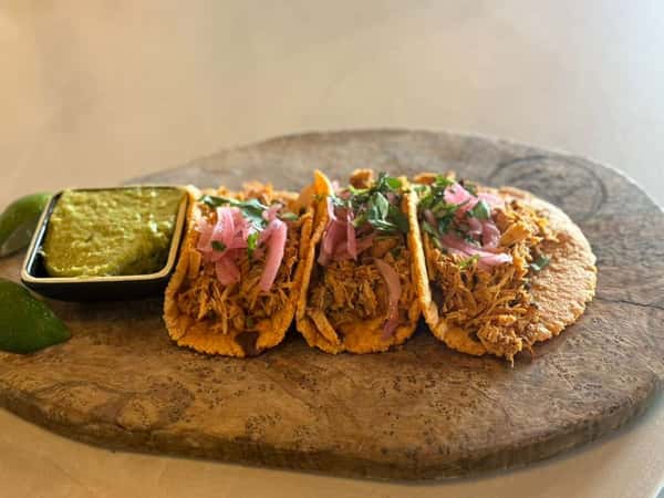 COCHINITA TACOS