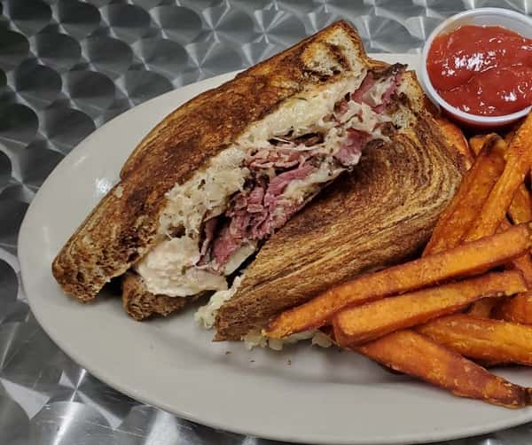 Pastrami Reuben