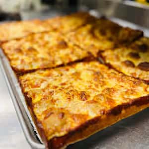 Cheese Sourdough Pizza