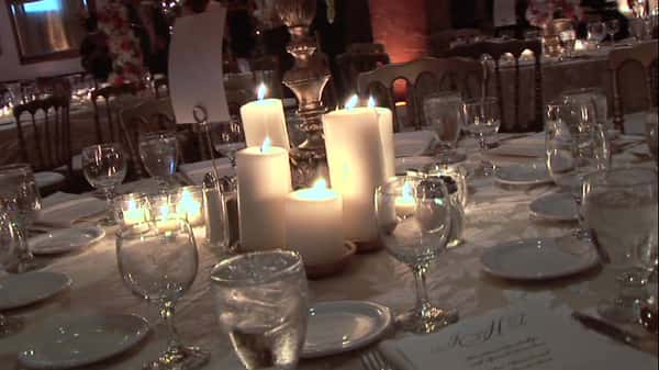 centerpiece with mirrors and candles