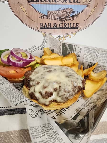 Classic Cheeseburger