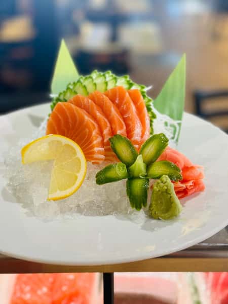 Salmon Sashimi 