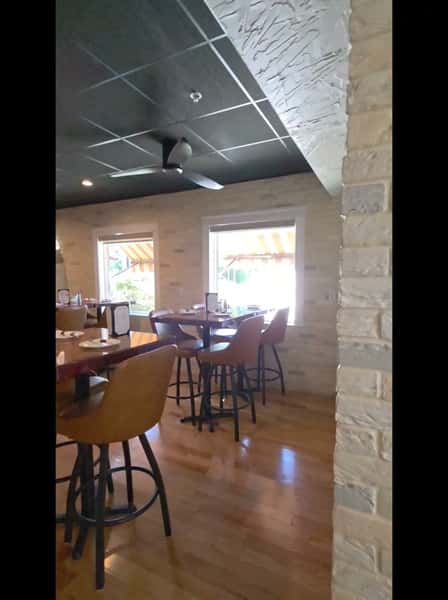 🎸Two Guys with Guitars are back in the Tavern tomorrow night the 17th 7-9pm🎸

Come on in for some dinner, drinks, and music! 

#livemusic #twoguyswithguitars #tavernmusic #barmusic