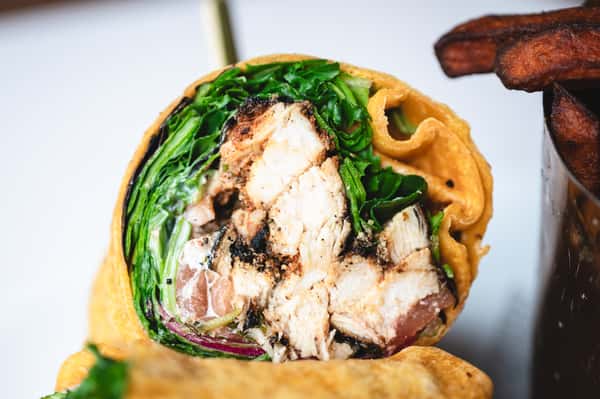BLACKENED CHICKEN WRAP