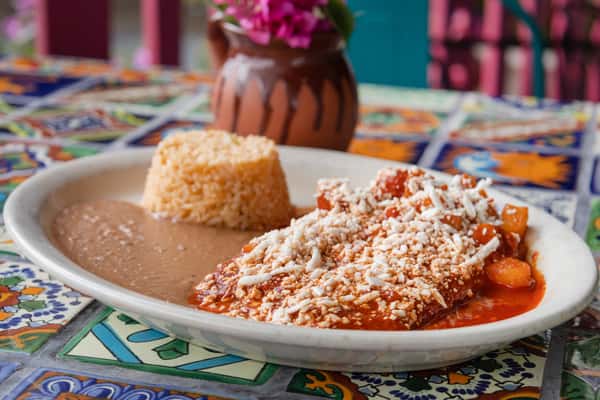 Enchiladas Mixtecas
