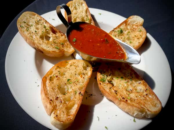 Manhattan Garlic Bread