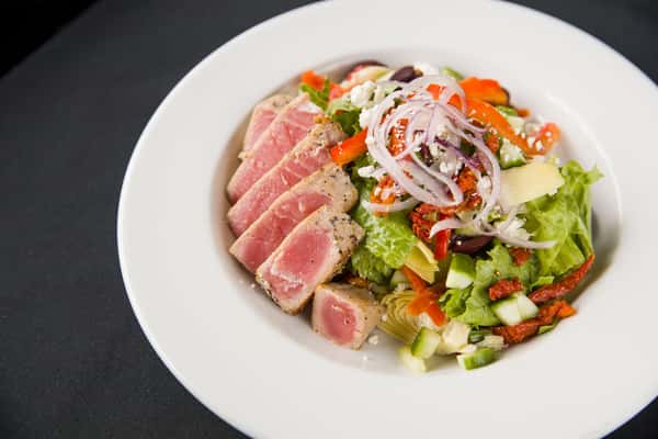 Seared tuna salad