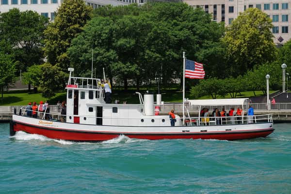 Boat with the us flag