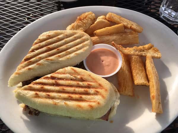 Amazing sandwich with potatoes